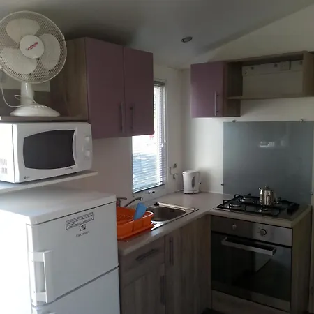 Mobile Homes By Kelair At Castell Montgri * 톨로엘라데몽트그리