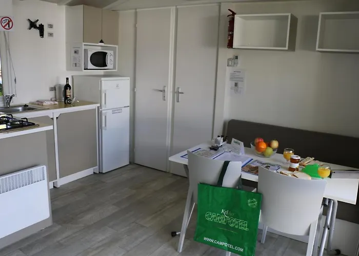 Mobile Homes By Kelair At Castell Montgri * Torroella de Montgrí